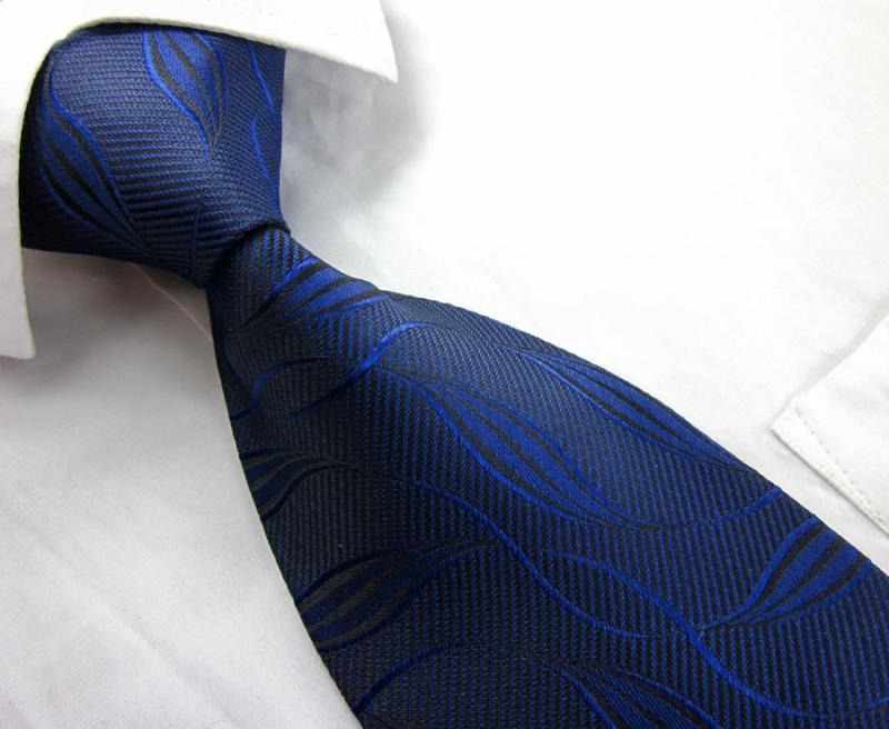 corbata azul